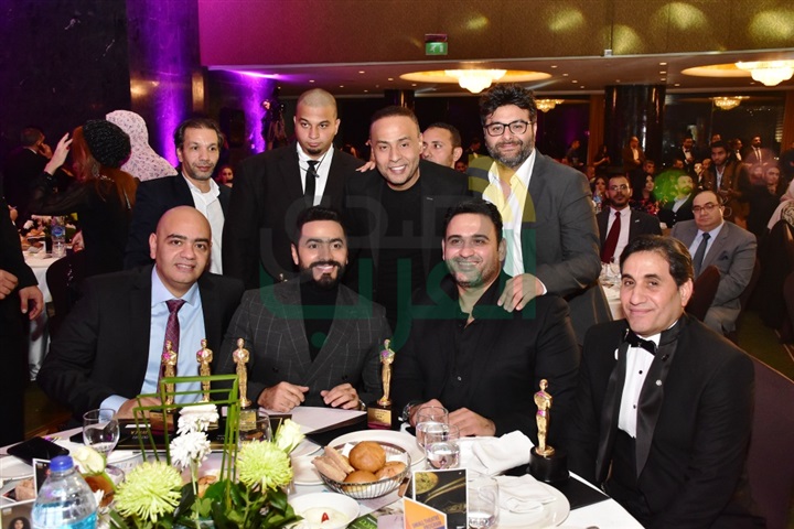 بالصور.. تكريم نجوم الفن والاعلام بحفل وات هابنز بالصور.. تكريم نجوم الفن والاعلام بحفل وات هابنز
