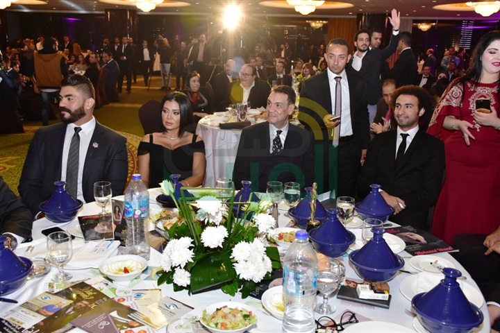 بالصور.. تكريم نجوم الفن والاعلام بحفل وات هابنز بالصور.. تكريم نجوم الفن والاعلام بحفل وات هابنز