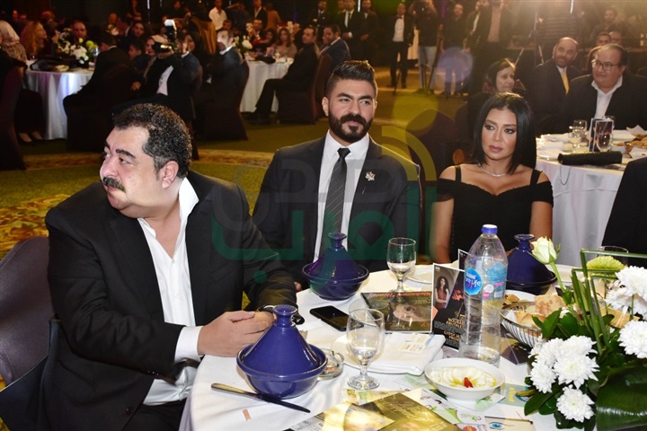 بالصور.. تكريم نجوم الفن والاعلام بحفل وات هابنز بالصور.. تكريم نجوم الفن والاعلام بحفل وات هابنز