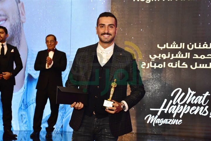 بالصور.. تكريم نجوم الفن والاعلام بحفل وات هابنز بالصور.. تكريم نجوم الفن والاعلام بحفل وات هابنز