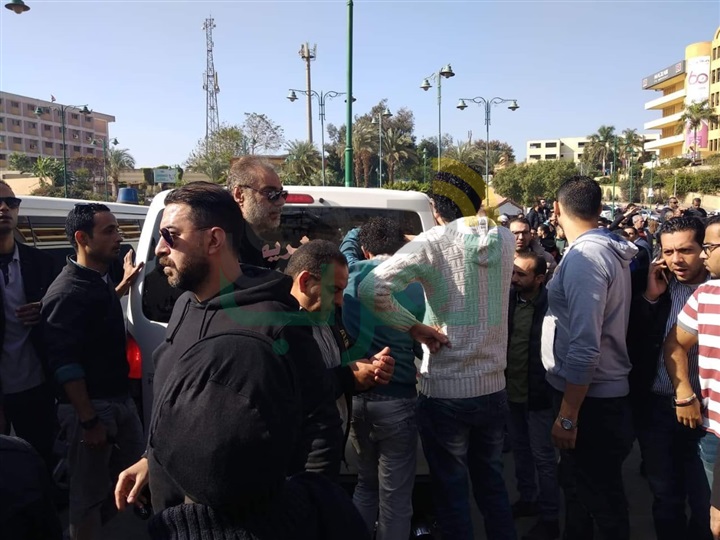 خروج جثمان أحمد السيد من مسجد السيدة نفيسة