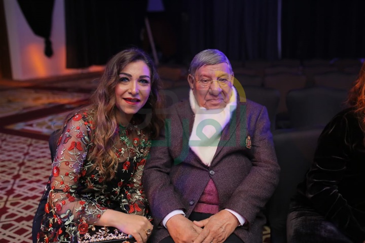 بالصور.. توافد غادة والي ونجمات الفن والإعلام علي ديفيليه هاني البحيري بالصور.. توافد غادة والي ونجمات الفن والإعلام علي ديفيليه هاني البحيري
