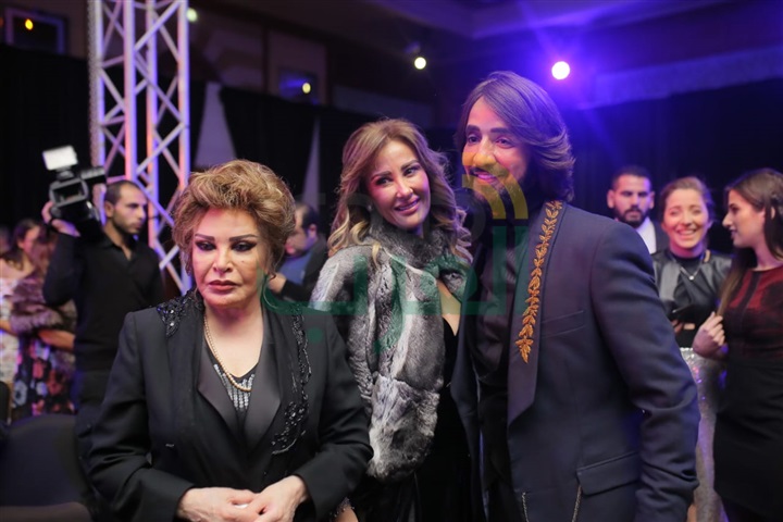 بالصور.. توافد غادة والي ونجمات الفن والإعلام علي ديفيليه هاني البحيري بالصور.. توافد غادة والي ونجمات الفن والإعلام علي ديفيليه هاني البحيري
