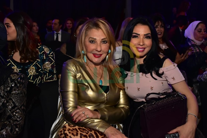 بالصور.. توافد غادة والي ونجمات الفن والإعلام علي ديفيليه هاني البحيري بالصور.. توافد غادة والي ونجمات الفن والإعلام علي ديفيليه هاني البحيري
