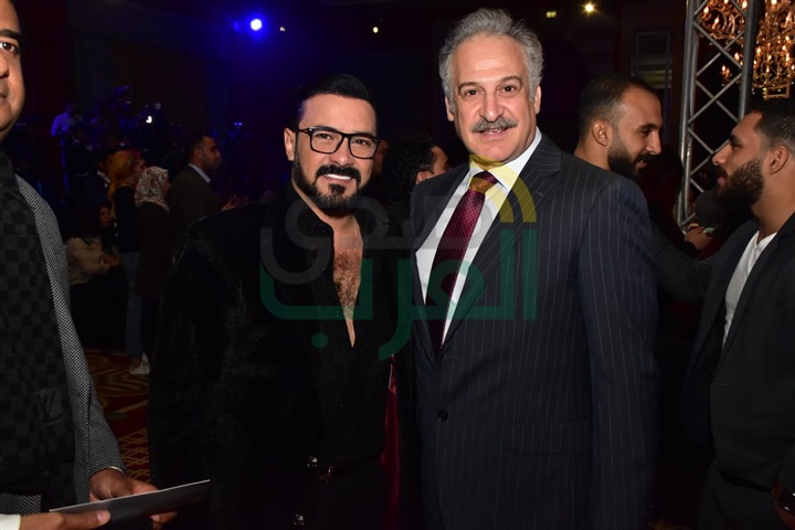 بالصور.. نيكول سابا تتألق بفستان زفاف بـ200 مليون جنيه في ختام ديفيليه هاني البحيري بالصور.. نيكول سابا تتألق بفستان زفاف بـ200 مليون جنيه في ختام ديفيليه هاني البحيري