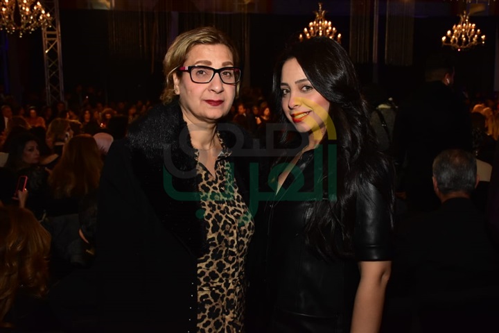 بالصور.. نيكول سابا تتألق بفستان زفاف بـ200 مليون جنيه في ختام ديفيليه هاني البحيري بالصور.. نيكول سابا تتألق بفستان زفاف بـ200 مليون جنيه في ختام ديفيليه هاني البحيري
