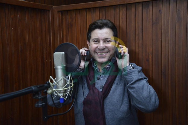 أمير الغناء العربي يحتفل بتسجيل أغنية "شبهك اوي"