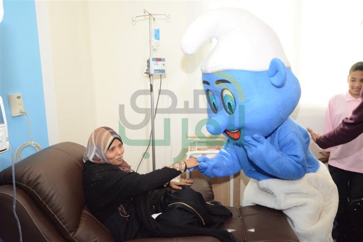 شخصيات ديزني ترسم البسمة والسعادة بين مرضي السرطان بمستشفي شفاء الأورمان بالأقصر شخصيات ديزني ترسم البسمة والسعادة بين مرضي السرطان بمستشفي شفاء الأورمان بالأقصر