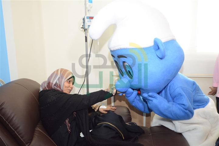 شخصيات ديزني ترسم البسمة والسعادة بين مرضي السرطان بمستشفي شفاء الأورمان بالأقصر شخصيات ديزني ترسم البسمة والسعادة بين مرضي السرطان بمستشفي شفاء الأورمان بالأقصر