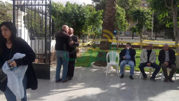 جنازة محمود القلعاوي بمسجد عمر بن عبدالعزيز وغياب تام لنجوم الفن جنازة محمود القلعاوي بمسجد عمر بن عبدالعزيز وغياب تام لنجوم الفن