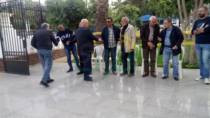 جنازة محمود القلعاوي بمسجد عمر بن عبدالعزيز وغياب تام لنجوم الفن جنازة محمود القلعاوي بمسجد عمر بن عبدالعزيز وغياب تام لنجوم الفن
