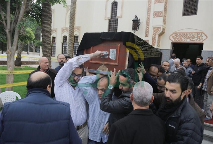 جنازة محمود القلعاوي بمسجد عمر بن عبدالعزيز وغياب تام لنجوم الفن جنازة محمود القلعاوي بمسجد عمر بن عبدالعزيز وغياب تام لنجوم الفن
