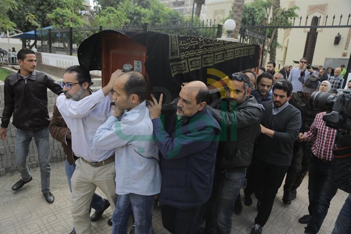 جنازة محمود القلعاوي بمسجد عمر بن عبدالعزيز وغياب تام لنجوم الفن جنازة محمود القلعاوي بمسجد عمر بن عبدالعزيز وغياب تام لنجوم الفن