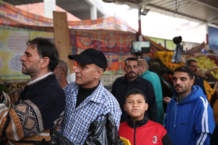 بالصور.. محافظ كفر الشيخ يطمئن علي أسعار الخضروات في بيلا بالصور.. محافظ كفر الشيخ يطمئن علي أسعار الخضروات في بيلا