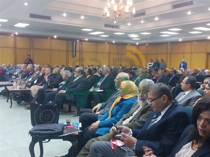 نائب رئيس جامعة الزقازيق تشارك في المؤتمر العشرين لقسم أمراض النساء بكلية الطب 