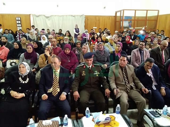 بالصور.. احتفالية عن "غرس روح الولاء والانتماء" بمدرسة الثانوية الصناعية بكفر الشيخ