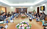 وزير التنميه المحليه يستقبل وفدا من ممثلي الجهات الدوليه لاداره المخلفات الصلبه