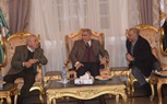 محافظ المنيا يستقبل محافظين سابقين بالديوان العام