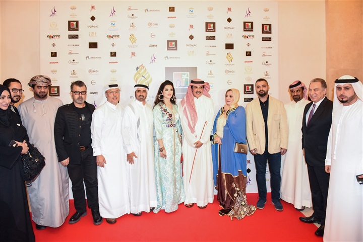 بحضور نجوم الفن والاعلام المغربي القفطان المغربي يتألق في دبي بليلة أسطورية بحضور نجوم الفن والاعلام المغربي القفطان المغربي يتألق في دبي بليلة أسطورية