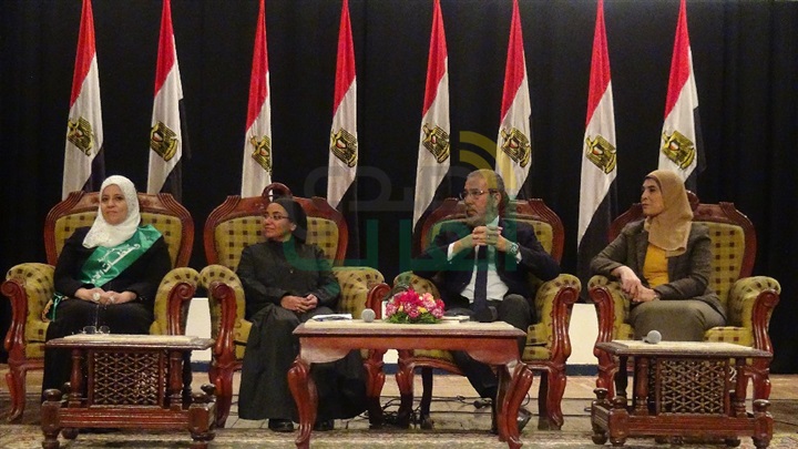 محافظ المنيا يشهد فعاليات "معاً في خدمة الوطن" للقومي للمرأة