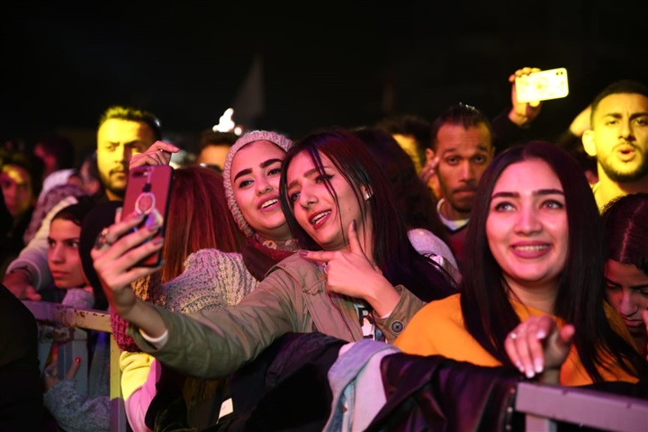 كايروكى والعسيلي بأضخم حفل في جامعة مصر للعلوم والتكنولوجيا كايروكى والعسيلي بأضخم حفل في جامعة مصر للعلوم والتكنولوجيا