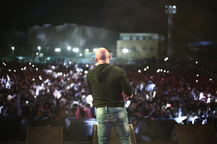 كايروكى والعسيلي بأضخم حفل في جامعة مصر للعلوم والتكنولوجيا كايروكى والعسيلي بأضخم حفل في جامعة مصر للعلوم والتكنولوجيا