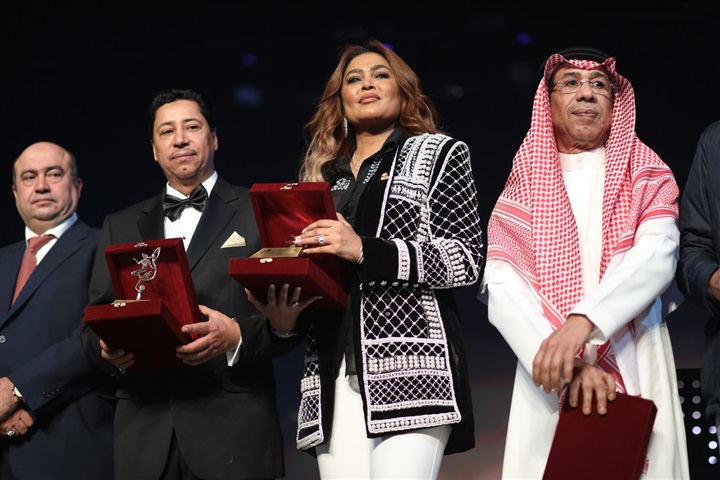 بالصور.. تكريم وعد وطلال مداح وأصالة تتالق بحفل أفتتاح مهرجان الموسيقي للاغنية بالصور.. تكريم وعد وطلال مداح وأصالة تتالق بحفل أفتتاح مهرجان الموسيقي للاغنية