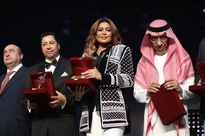 بالصور.. تكريم وعد وطلال مداح وأصالة تتالق بحفل أفتتاح مهرجان الموسيقي للاغنية بالصور.. تكريم وعد وطلال مداح وأصالة تتالق بحفل أفتتاح مهرجان الموسيقي للاغنية