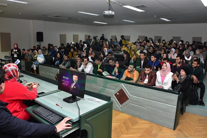 طلاب الإكاديمية الدولية لعلوم الإعلام يختارون الإعلامى عمرو الليثى أفضل مذيع خلال عام 2018 طلاب الإكاديمية الدولية لعلوم الإعلام يختارون الإعلامى عمرو الليثى أفضل مذيع خلال عام 2018