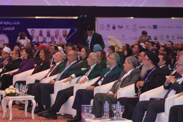 بالصور.. الوزراء يفتتحون فعاليات مؤتمر "مصر تستطيع بالتعليم" بحضور 28 عالما ومشاهير الإعلام بالصور.. الوزراء يفتتحون فعاليات مؤتمر "مصر تستطيع بالتعليم" بحضور 28 عالما ومشاهير الإعلام