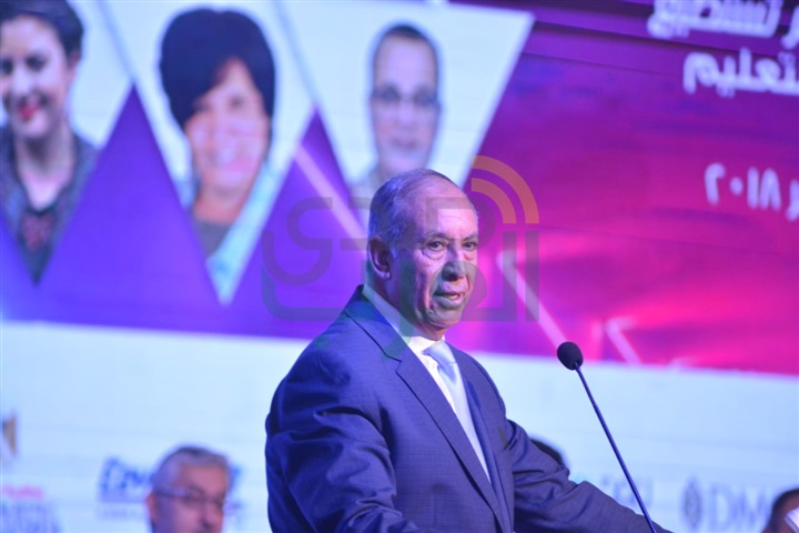 بالصور.. الوزراء يفتتحون فعاليات مؤتمر "مصر تستطيع بالتعليم" بحضور 28 عالما ومشاهير الإعلام بالصور.. الوزراء يفتتحون فعاليات مؤتمر "مصر تستطيع بالتعليم" بحضور 28 عالما ومشاهير الإعلام