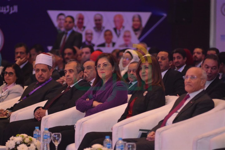بالصور.. الوزراء يفتتحون فعاليات مؤتمر "مصر تستطيع بالتعليم" بحضور 28 عالما ومشاهير الإعلام بالصور.. الوزراء يفتتحون فعاليات مؤتمر "مصر تستطيع بالتعليم" بحضور 28 عالما ومشاهير الإعلام