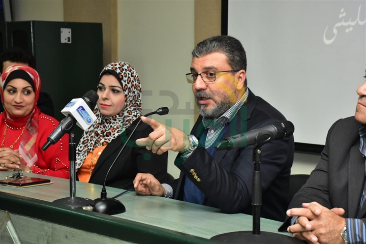 طلاب الإكاديمية الدولية لعلوم الإعلام يختارون الإعلامى عمرو الليثى أفضل مذيع خلال عام 2018 طلاب الإكاديمية الدولية لعلوم الإعلام يختارون الإعلامى عمرو الليثى أفضل مذيع خلال عام 2018