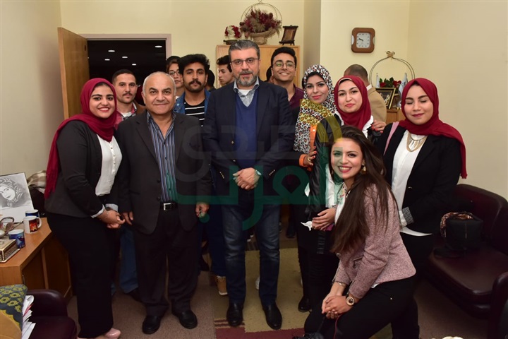 طلاب الإكاديمية الدولية لعلوم الإعلام يختارون الإعلامى عمرو الليثى أفضل مذيع خلال عام 2018 طلاب الإكاديمية الدولية لعلوم الإعلام يختارون الإعلامى عمرو الليثى أفضل مذيع خلال عام 2018