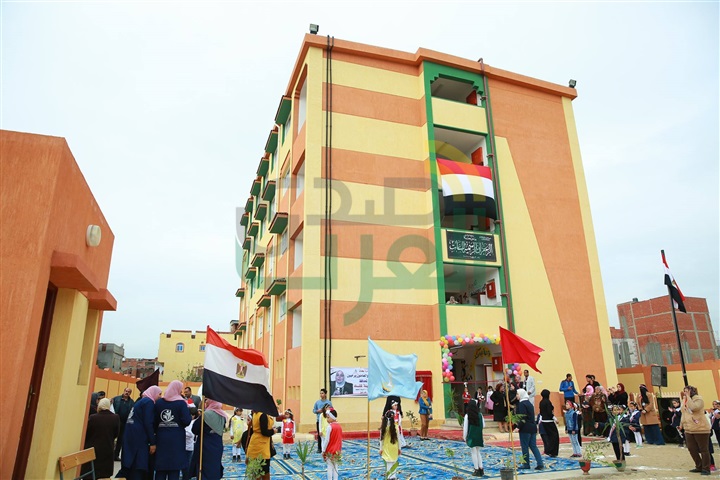 بالصور.. محافظ كفر الشيخ يفتتح مدرسة الزعفران للغات بتكلفة 8.3 مليون جنيه