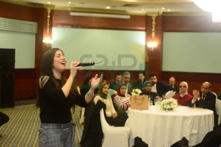 بالصور.. سامح الصريطي يشارك بلجنه تحكيم اختيار المواهب بالإسكندرية بالصور.. سامح الصريطي يشارك بلجنه تحكيم اختيار المواهب بالإسكندرية