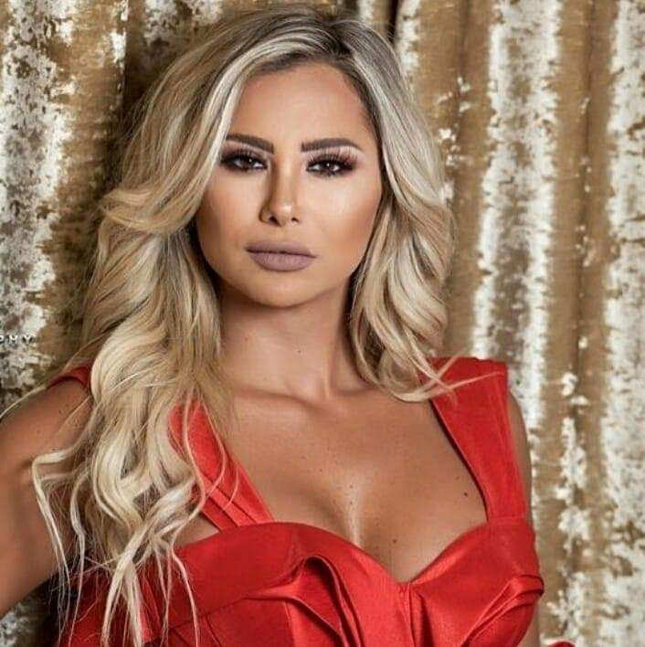 هاني شاكر وساموزين يحيون حفلات رأس السنة في "الفورسيزون" هاني شاكر وساموزين يحيون حفلات رأس السنة في "الفورسيزون"