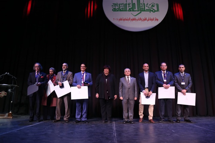 وزير الثقافة تكرم الحاصلين على جوائز الدولة لعام 2018 بالأوبرا وزير الثقافة تكرم الحاصلين على جوائز الدولة لعام 2018 بالأوبرا