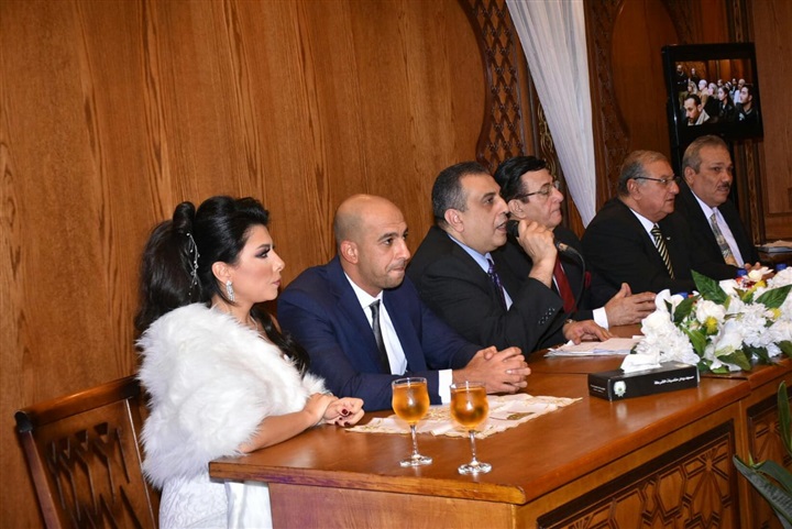 بالصور.. نادية مصطفى وأركان فؤاد يحتفلان بعقد قران نجلتهما "فيروز" بحضور هاني شاكر بالصور.. نادية مصطفى وأركان فؤاد يحتفلان بعقد قران نجلتهما "فيروز" بحضور هاني شاكر