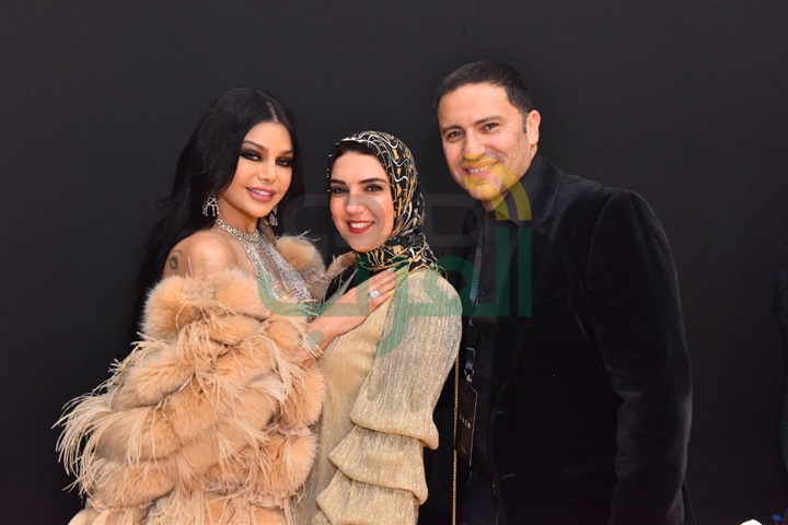 بالصور.. هيفاء وهبي تشعل "كريسماس"الإسكندرية بأغاني "حوا" وسط أجواء عالمية بالصور.. هيفاء وهبي تشعل "كريسماس"الإسكندرية بأغاني "حوا" وسط أجواء عالمية