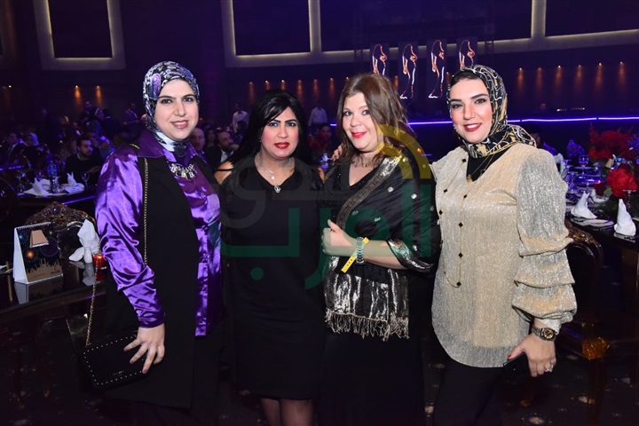 بالصور.. هيفاء وهبي تشعل "كريسماس"الإسكندرية بأغاني "حوا" وسط أجواء عالمية بالصور.. هيفاء وهبي تشعل "كريسماس"الإسكندرية بأغاني "حوا" وسط أجواء عالمية