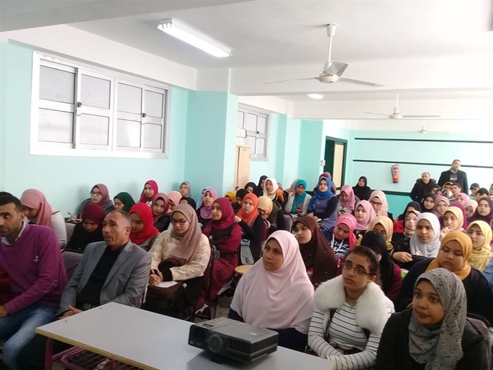 نجاح المحاضرات المجانية في العلوم للثانوية العامة بكفر الشيخ