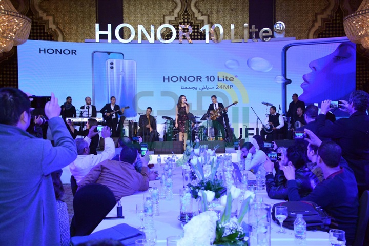 بالصور .. كارمن سليمان تتألق في حفل أطلاق" "honor 10 lite بحضور نجوم الفن والمشاهير بالصور .. كارمن سليمان تتألق في حفل أطلاق" "honor 10 lite بحضور نجوم الفن والمشاهير