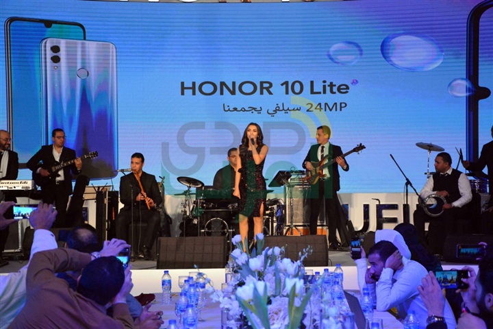 بالصور .. كارمن سليمان تتألق في حفل أطلاق" "honor 10 lite بحضور نجوم الفن والمشاهير بالصور .. كارمن سليمان تتألق في حفل أطلاق" "honor 10 lite بحضور نجوم الفن والمشاهير