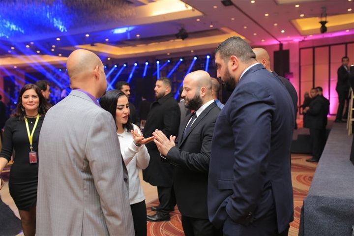 بالصور.. العسيلي والشو الروسي وأميرة يسري يشعلون أولى فقرات الكريسماس بمصر الجديدة بالصور.. العسيلي والشو الروسي وأميرة يسري يشعلون أولى فقرات الكريسماس بمصر الجديدة