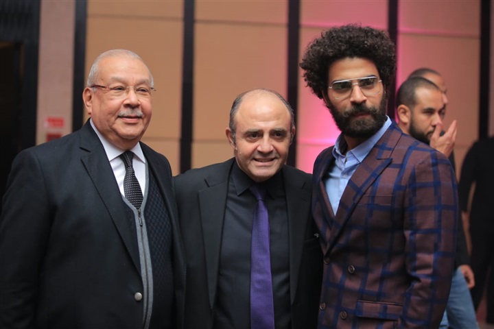 بالصور.. العسيلي والشو الروسي وأميرة يسري يشعلون أولى فقرات الكريسماس بمصر الجديدة بالصور.. العسيلي والشو الروسي وأميرة يسري يشعلون أولى فقرات الكريسماس بمصر الجديدة