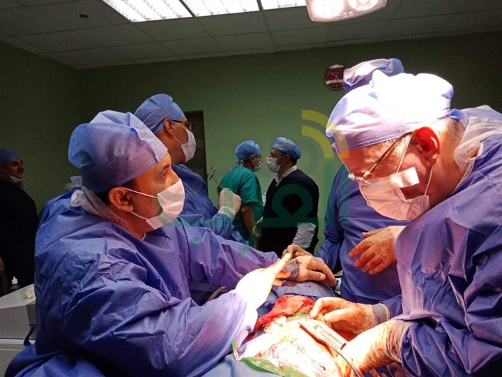 إجراء أول جراحة خراج بالرئة لمريض بمستشفى التأمين الصحي ببنها 