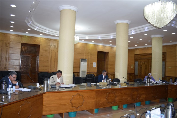 "المغربي" يؤكد على إنهاء استعدادات امتحانات الفصل الدراسي الأول بجامعة بنها 