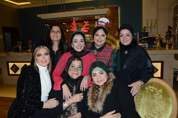 بالصور .. نبيلة عبيد ومنى عبد الغني وسهير جودة يشاركن في "كريسماس"سيدات المجتمع بالصور .. نبيلة عبيد ومنى عبد الغني وسهير جودة يشاركن في "كريسماس"سيدات المجتمع