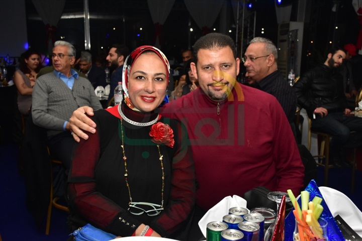بالصور .. حجاج وليندا وعزمي يشعلون الكريسماس بالمطار بالصور .. حجاج وليندا وعزمي يشعلون الكريسماس بالمطار